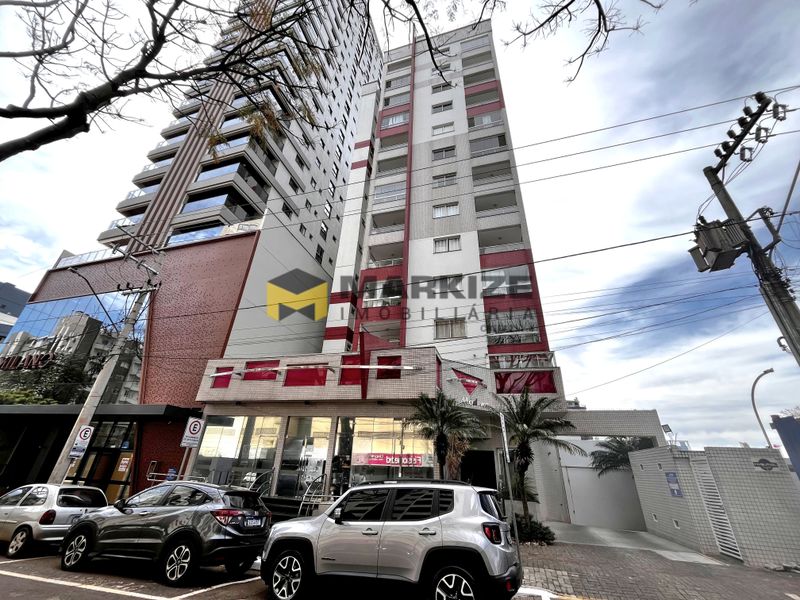 Apartamento para alugar com 2 dormitórios, 2 banheiros, 2 vagas de garagens e 90m² de área privativa no bairro Centro