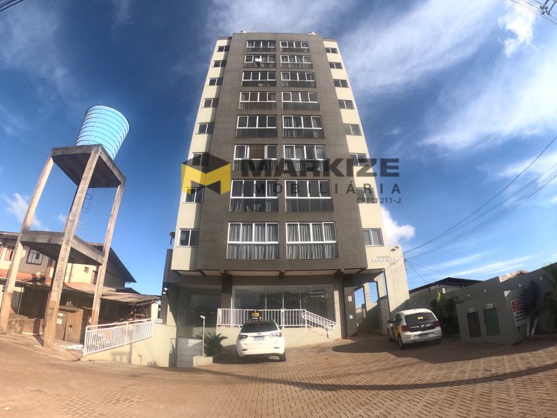 Apartamento para alugar com 3 dormitórios, 2 banheiros, 2 vagas de garagens e 100m² de área privativa no bairro Efapi
