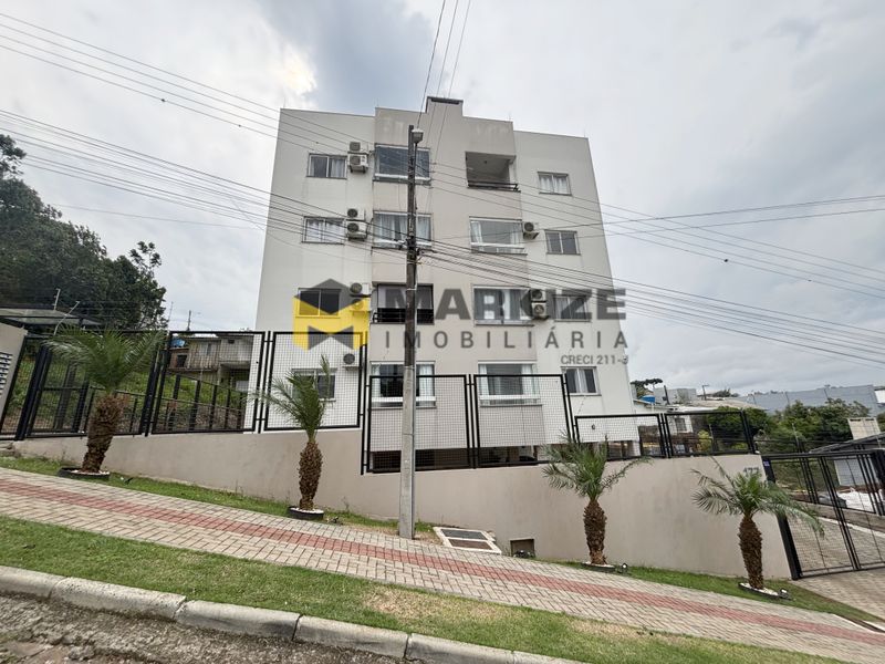 Apartamento para alugar com 2 dormitórios, 1 banheiro, 1 vaga de garagem e 60m² de área privativa no bairro Santa Maria