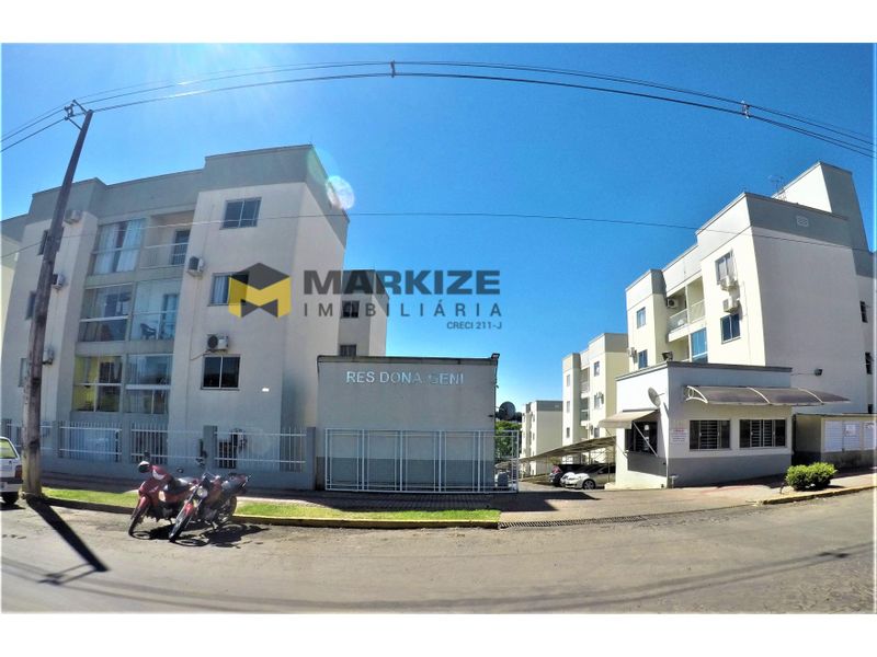 Apartamento à venda com 2 dormitórios, 1 banheiro e 50m² de área privativa no bairro Pinheirinho