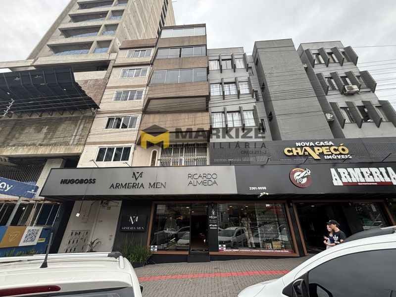 Apartamento para alugar com 1 dormitório, 1 banheiro e 40m² de área privativa no bairro Centro
