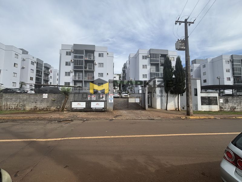 Apartamento para alugar com 2 dormitórios, 1 banheiro e 50m² de área privativa no bairro Pinheirinho
