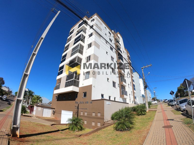 Apartamento para alugar com 2 dormitórios, 2 banheiros, 1 vaga de garagem e 75m² de área privativa no bairro Saic